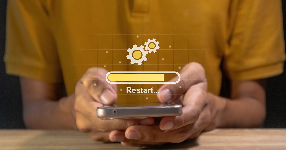 iPhoneを強制終了する方法は?できないときの対処法や注意点を解説